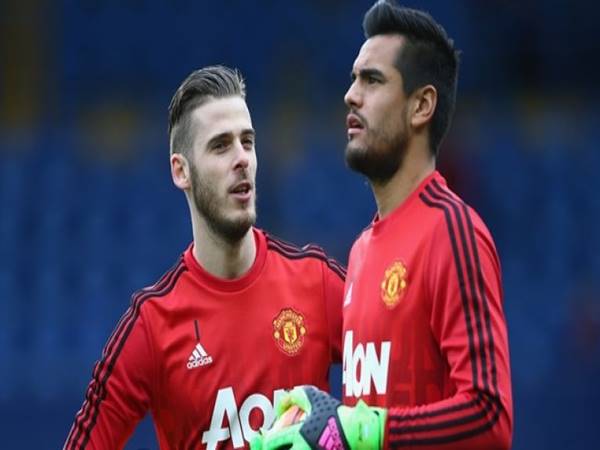 Liverpool đừng vội mừng, Romero còn hơn De Gea