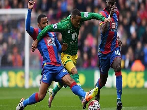 Soi kèo Norwich vs Crystal Palace 10/2