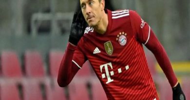 Chuyển nhượng trưa 13/4: Lewandowski chắc chắn ở lại Bayern