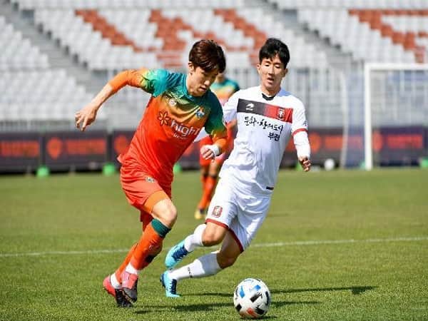 Soi kèo Gangwon vs Gimcheon Sangmu 6/9