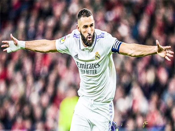 tin-real-madrid-5-4-benzema-chi-vien-dung-luc-cho-real