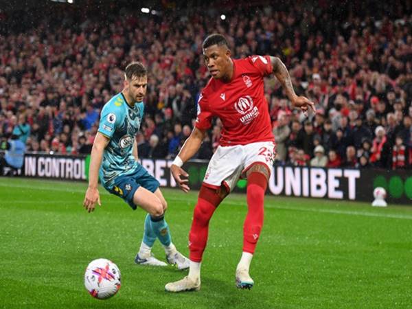 Tin Arsenal 26/5: Pháo thủ rút khỏi thương vụ mua Danilo